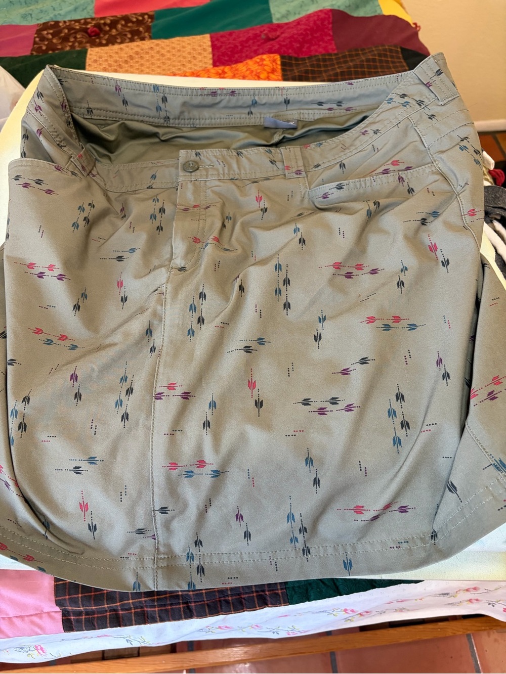 Eddie Bauer Olive Green Midi Skirt with Multicolor Arrow Print